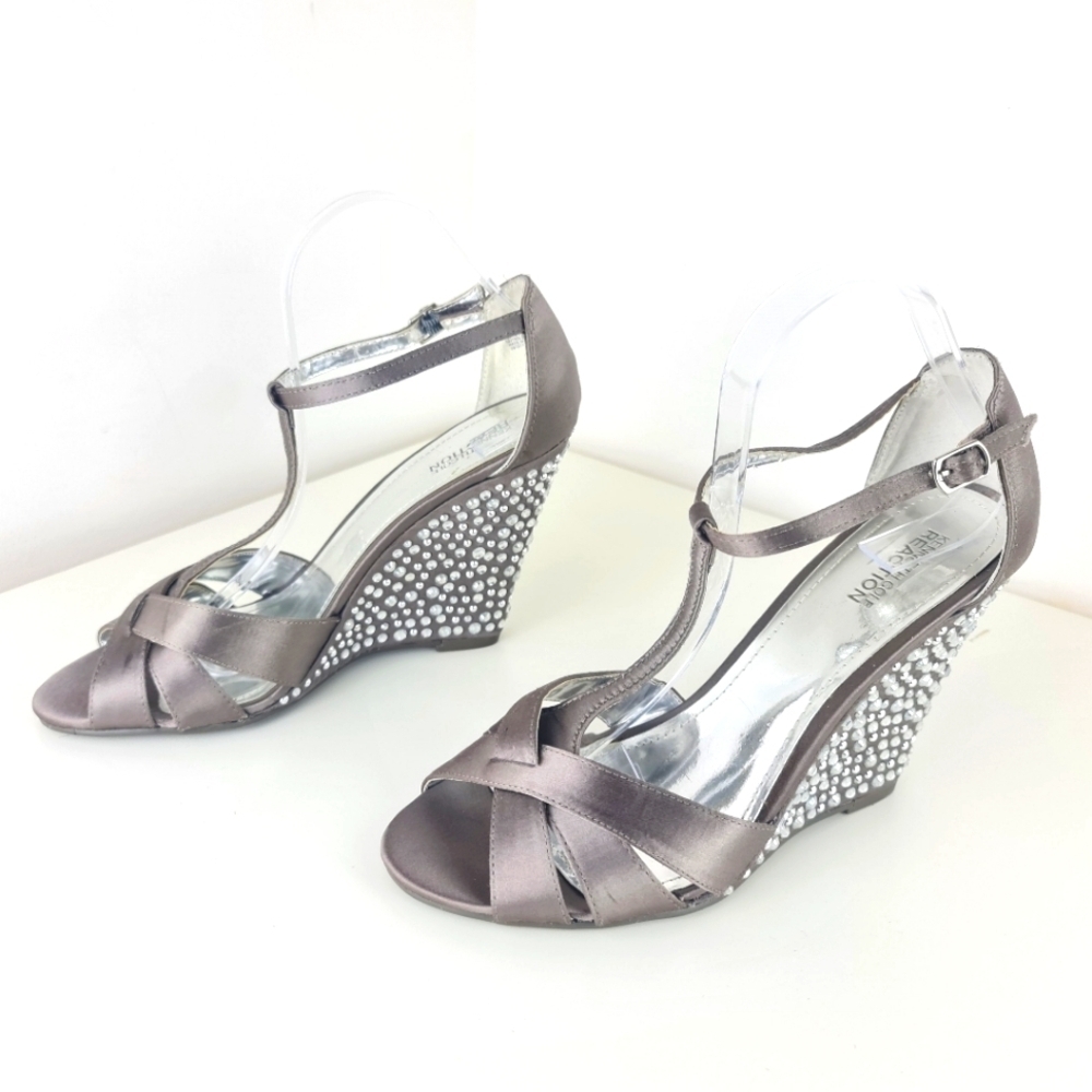 Kenneth Cole Reaction Women Sparkle Dove Pewter Satin Size 10M